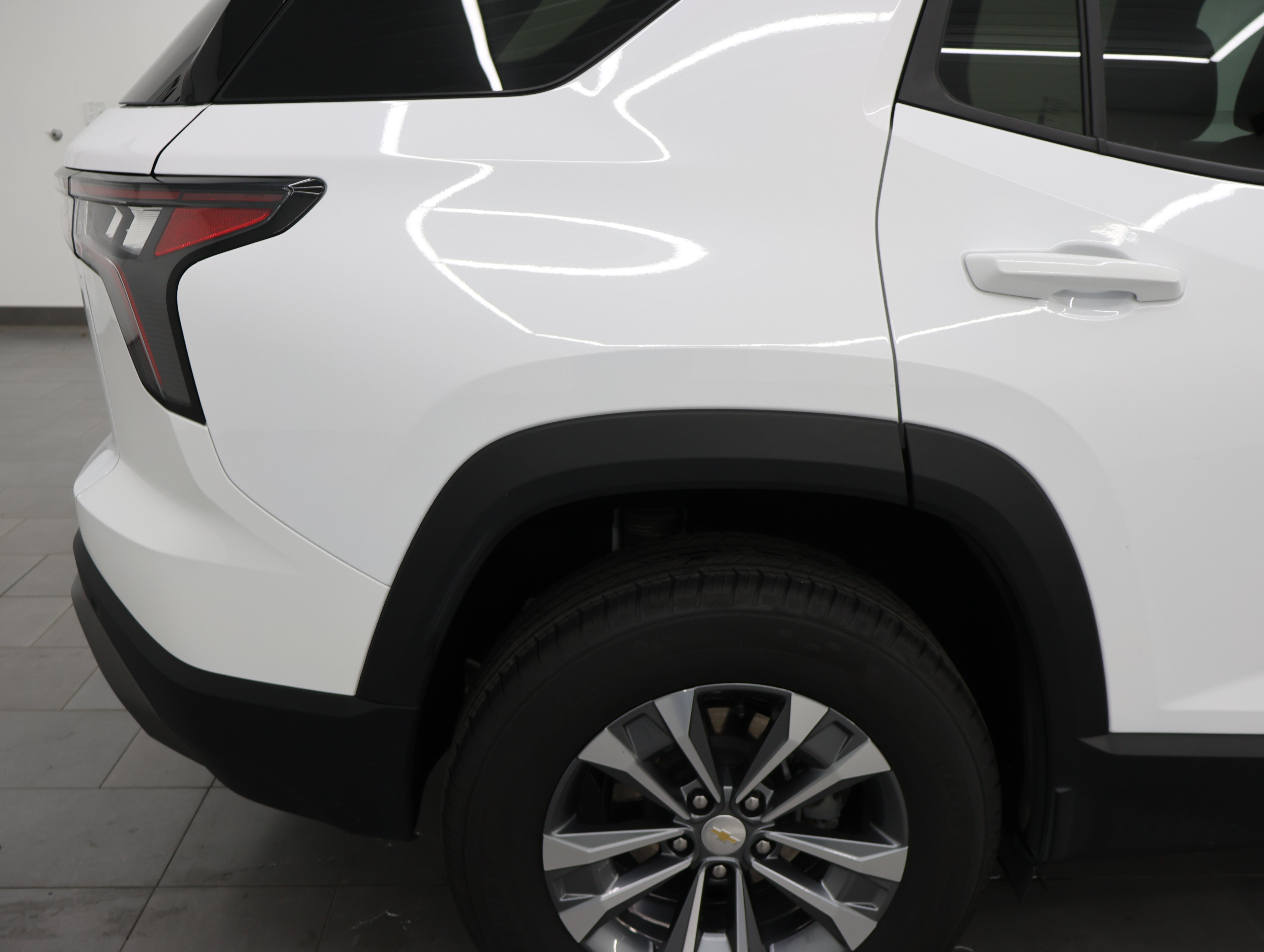 Used 2026 Chevrolet Equinox LT AWD/4WD image 23