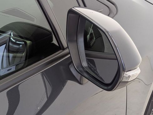 Used 2023 Toyota Corolla SE image 22