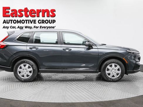Used 2023 Honda CR-V LX image 4