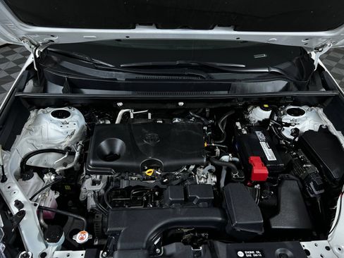 Certified 2024 Toyota RAV4 XLE FWD image 9