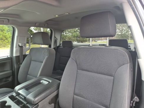 Used 2018 Chevrolet Silverado 1500 LT w/ All Star Edition image 15