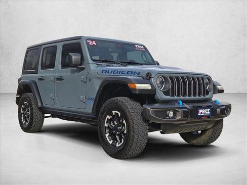 Used 2024 Jeep Wrangler Unlimited Rubicon 4xe w/ Technology Group image 3