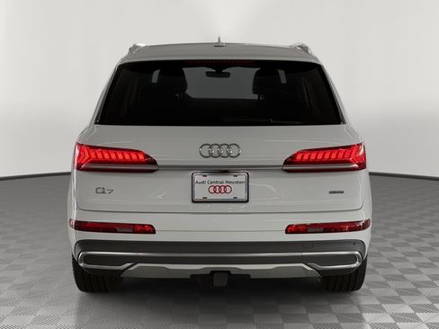 Used 2020 Audi Q7 3.0T Premium Plus w/ Premium Plus Package AWD/4WD image 10