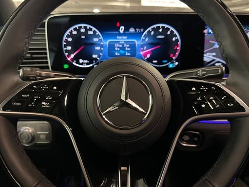 New 2026 Mercedes-Benz Maybach GLS 600 4MATIC image 24