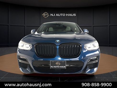 Used 2021 BMW X4 M40i w/ Executive Package image 3