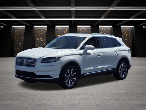 Certified 2022 Lincoln Nautilus FWD w/ Premium Package image 7