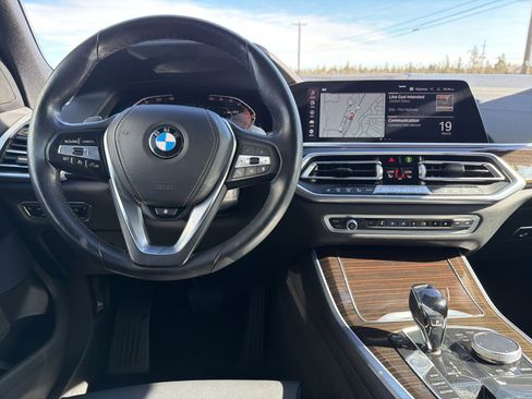 Used 2021 BMW X5 xDrive40i w/ Convenience Package AWD/4WD image 18