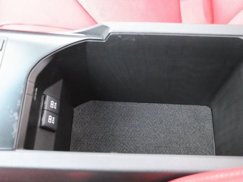 Used 2018 Toyota Camry XSE image 15