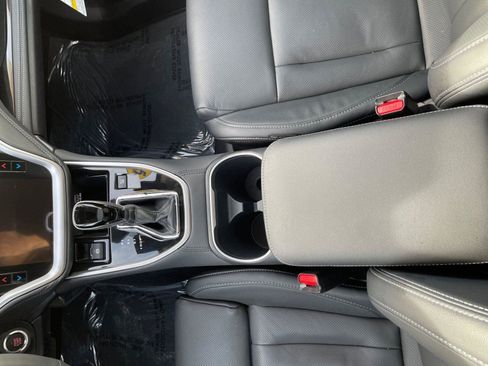 Certified 2025 Subaru Outback Touring image 28