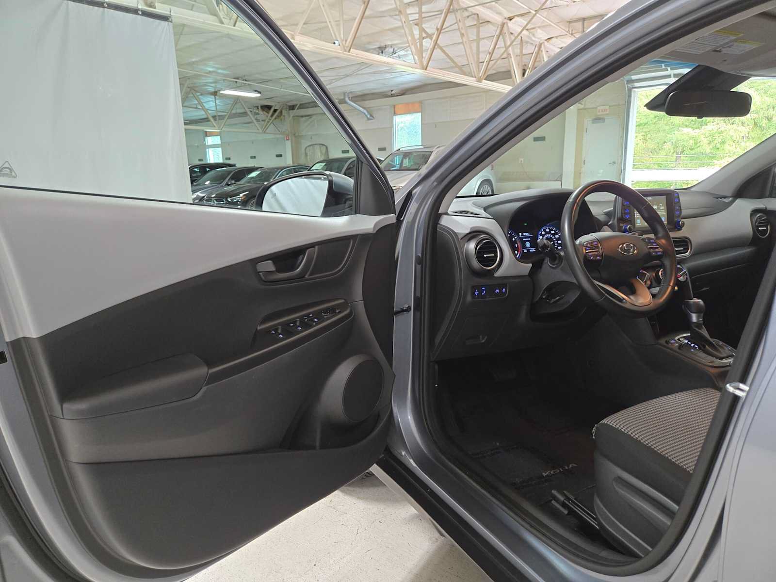 Used 2021 Hyundai Kona SEL w/ Cargo Package AWD/4WD image 19