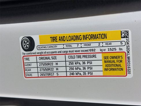 Used 2024 GMC Yukon Denali AWD/4WD image 42