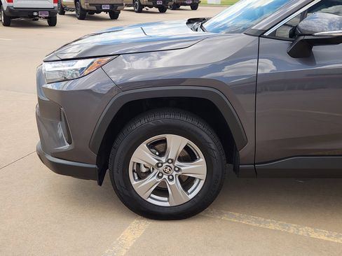 Used 2024 Toyota RAV4 XLE FWD image 9