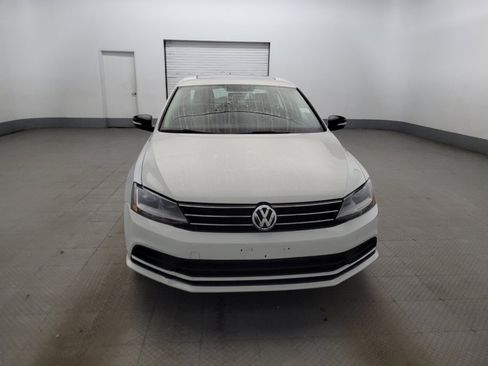 Used 2017 Volkswagen Jetta SE FWD image 14