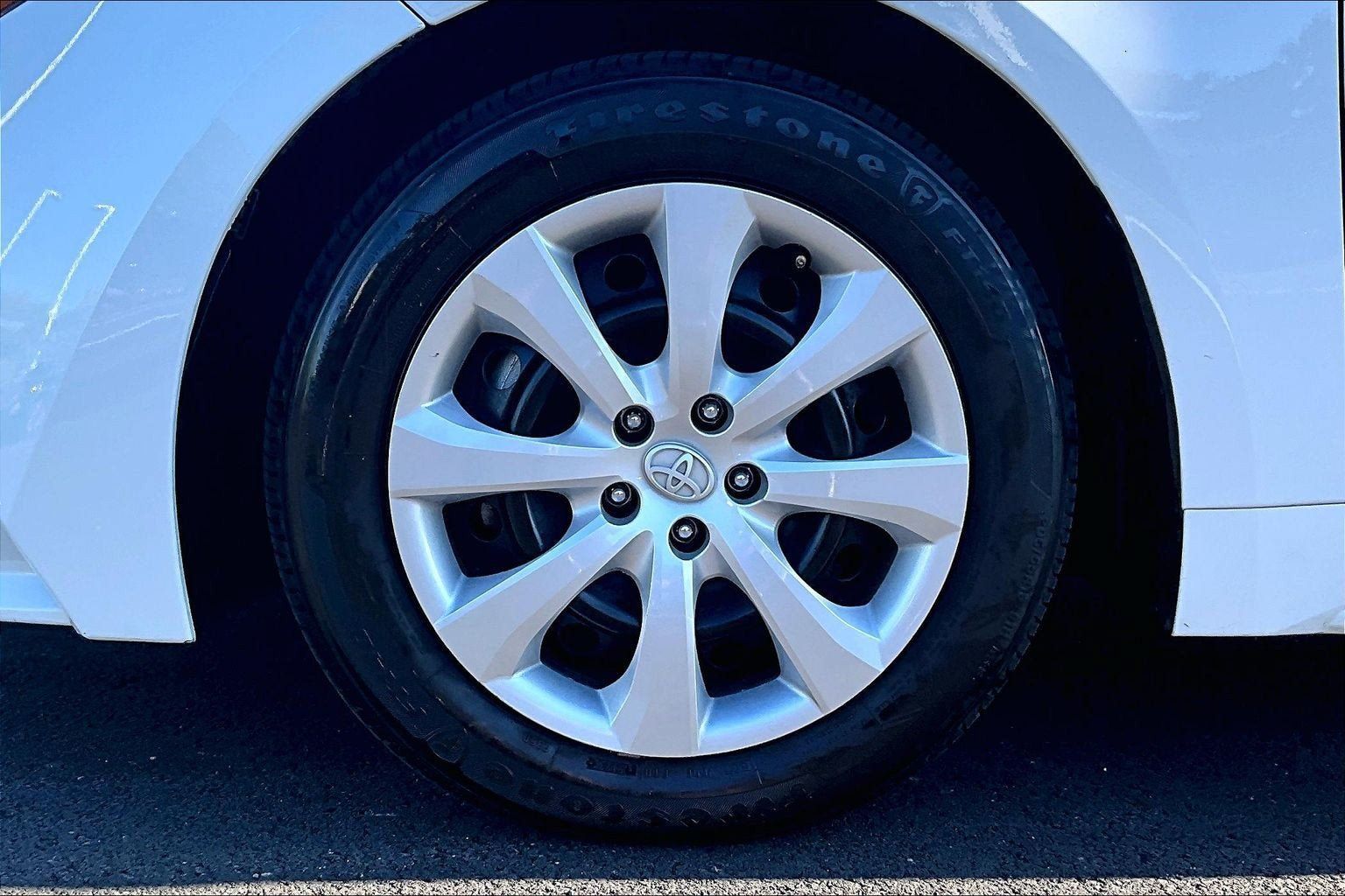Used 2024 Toyota Corolla LE FWD image 9