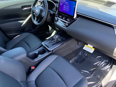 New 2026 Toyota Corolla Cross XLE image 9