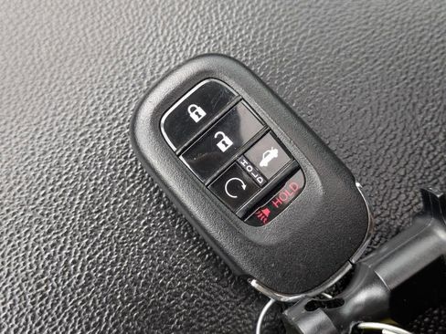 Used 2022 Honda Civic Touring image 39