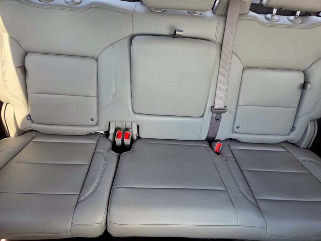 Used 2025 GMC Sierra 1500 SLT AWD/4WD image 29