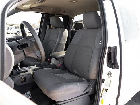 Used 2019 Nissan Frontier S image 30