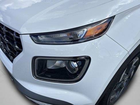 New 2026 Hyundai Venue SEL FWD image 30