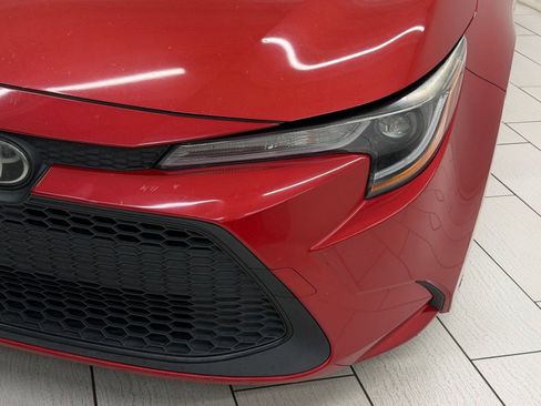 Used 2020 Toyota Corolla LE FWD image 9