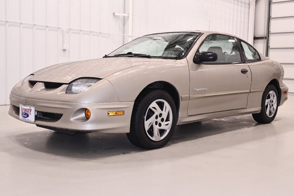 Used 2002 Pontiac Sunfire SE w/ Sun & Sound Pkg FWD image 5