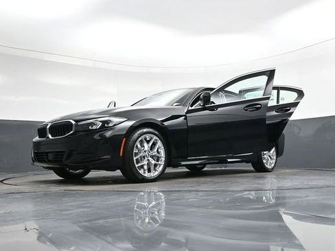 New 2026 BMW 330i xDrive Sedan w/ Convenience Package image 42