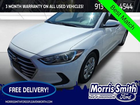 Used 2017 Hyundai Elantra SE image 1