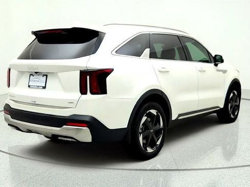Used 2025 Kia Sorento EX FWD image 5