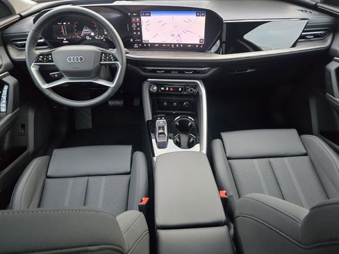 New 2025 Audi Q5 Prestige image 32