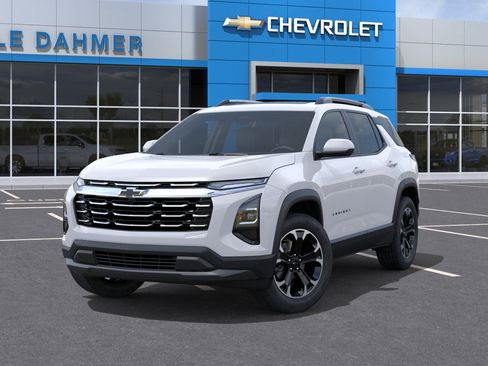 New 2026 Chevrolet Equinox LT AWD/4WD image 6