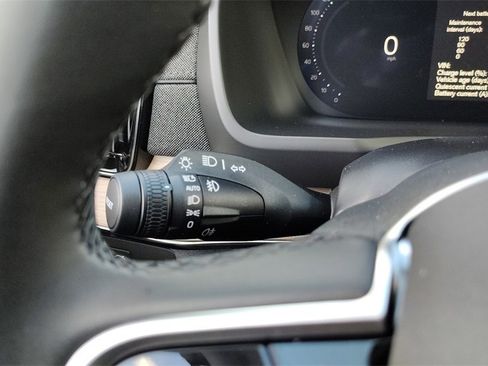 New 2026 Volvo XC90 B6 Plus image 18