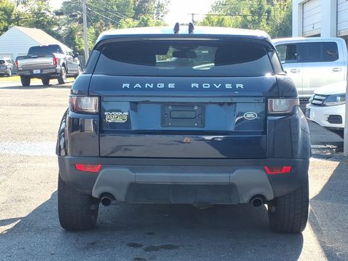 Used 2017 Land Rover Range Rover Evoque SE AWD/4WD image 4