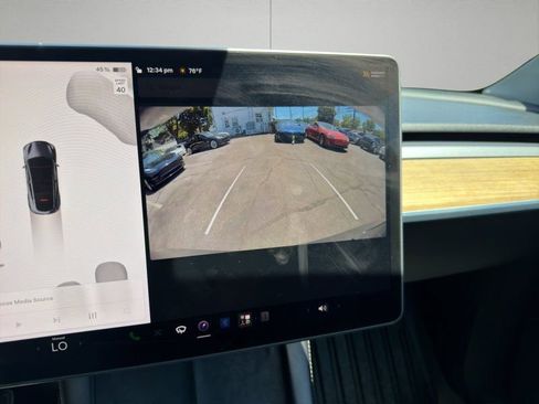 Used 2023 Tesla Model Y AWD image 18