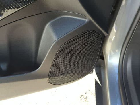 New 2026 Chevrolet Trax RS w/ Sunroof Package image 23