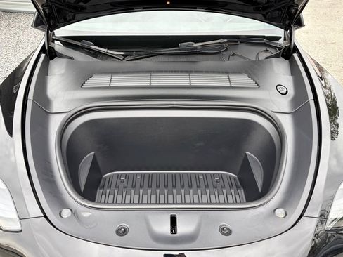 Used 2022 Tesla Model Y Performance image 25