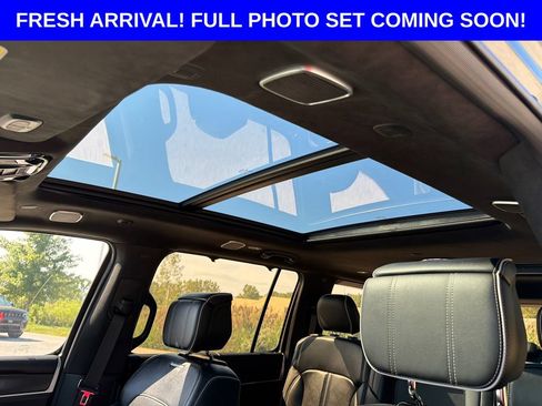 Used 2024 Jeep Grand Wagoneer Series II Obsidian w/ Quick Order Packagew 28T AWD/4WD image 13