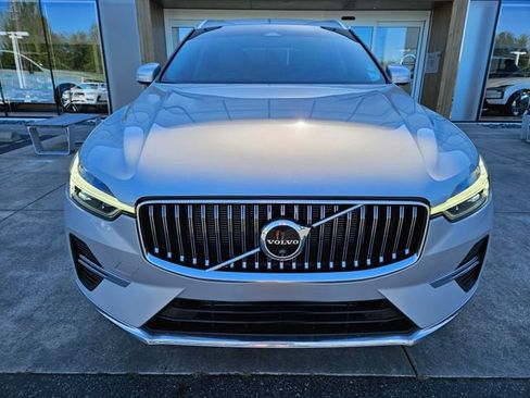 Used 2023 Volvo XC60 T8 Ultimate AWD/4WD image 2