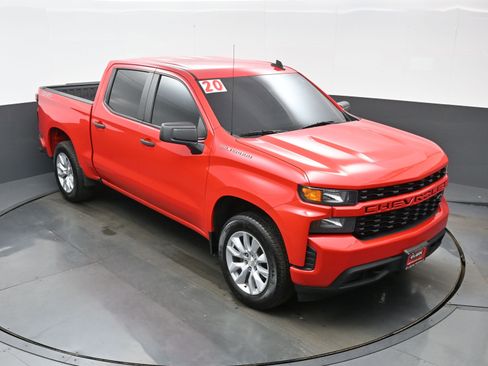 Used 2020 Chevrolet Silverado 1500 Custom w/ Custom Value Package AWD/4WD image 31