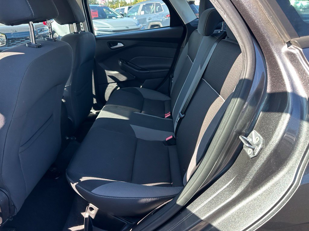 Used 2014 Ford Focus SE FWD image 7