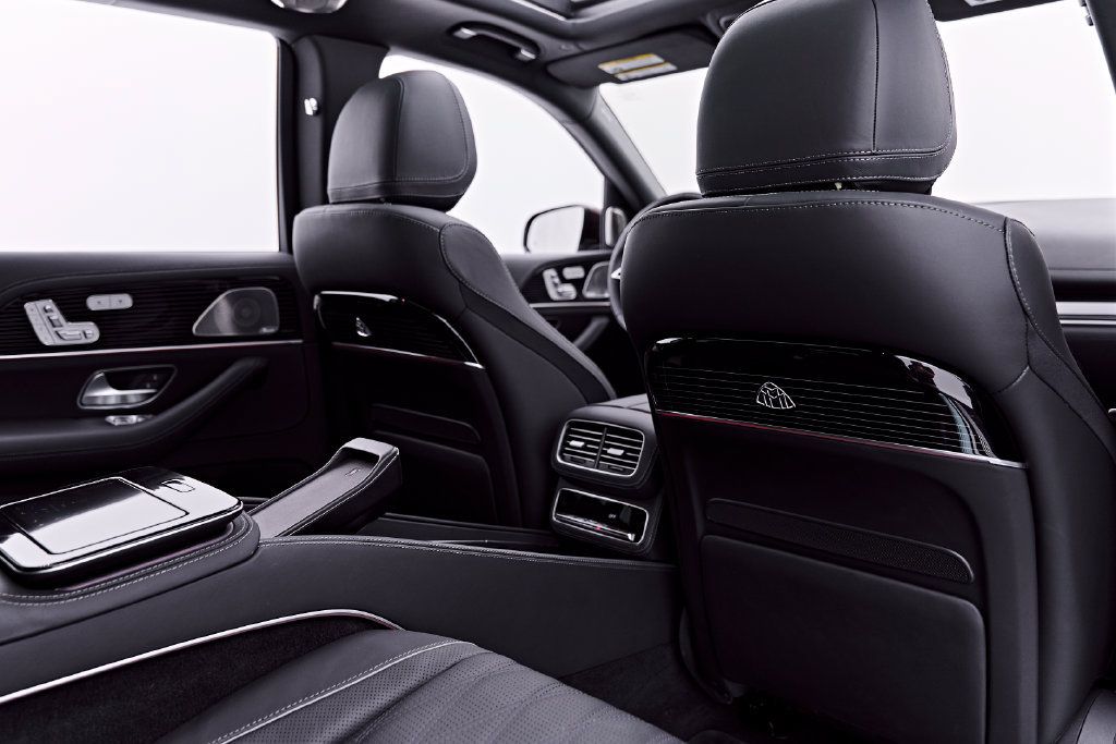 Used 2024 Mercedes-Benz Maybach GLS 600 4MATIC image 48