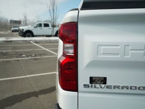 Used 2024 Chevrolet Silverado 1500 W/T w/ WT Value Package image 40