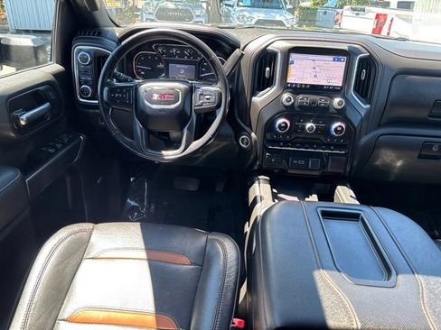 Used 2022 GMC Sierra 2500 AT4 w/ AT4 Preferred Package AWD/4WD image 34