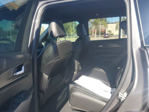 New 2025 Jeep Grand Cherokee Altitude image 7