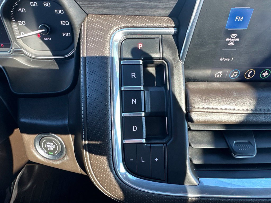 Certified 2021 GMC Yukon XL SLT w/ SLT Premium Package AWD/4WD image 9
