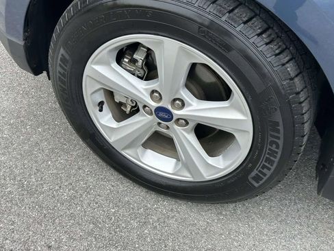 Used 2018 Ford Edge SE image 9