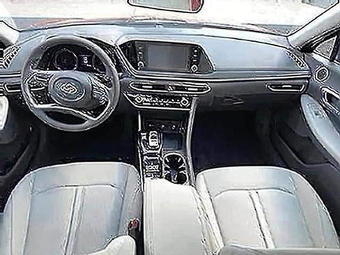 Used 2023 Hyundai Sonata SE FWD image 8