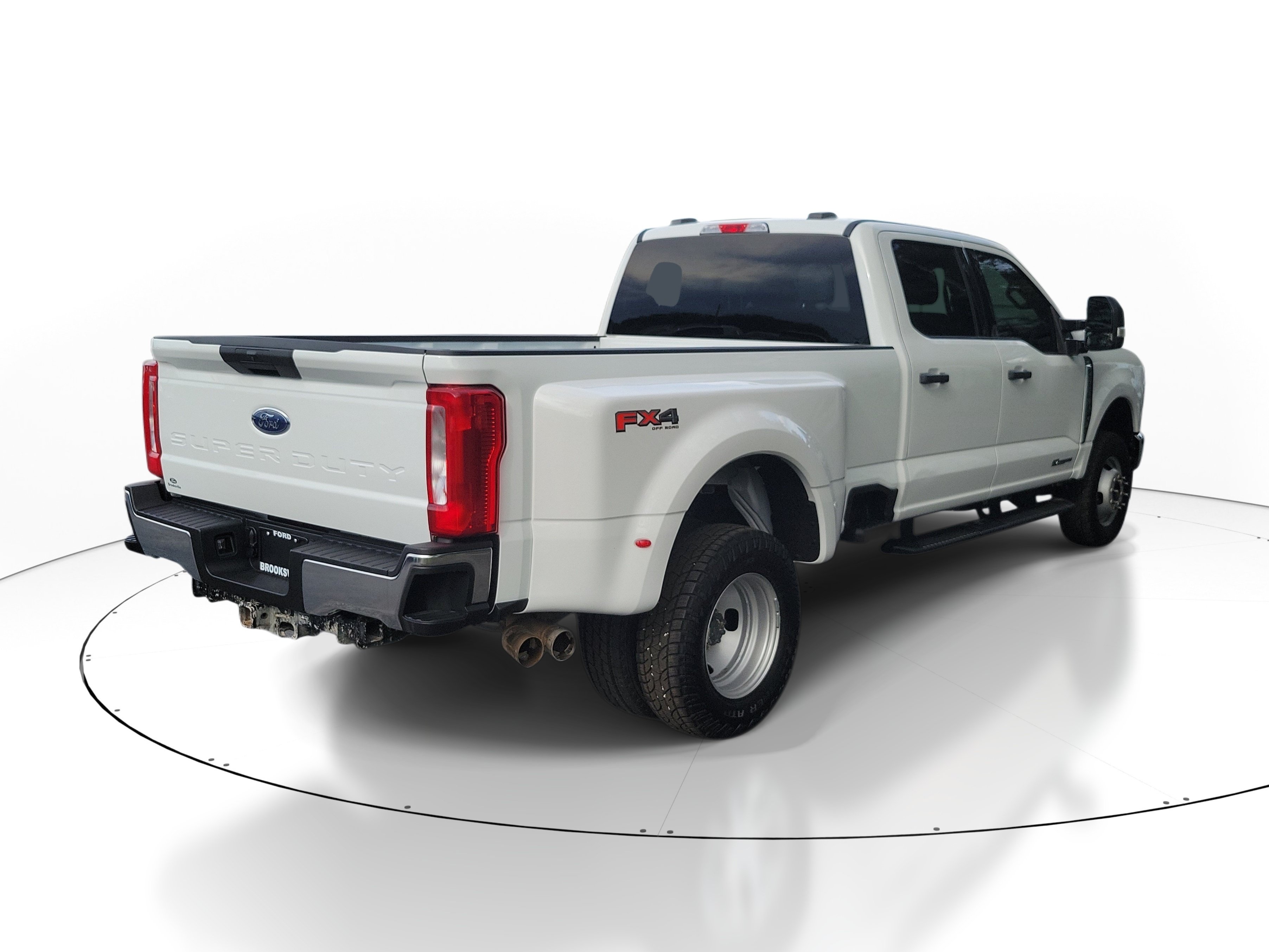 Used 2024 Ford F350 XLT w/ FX4 Off-Road Package AWD/4WD image 2
