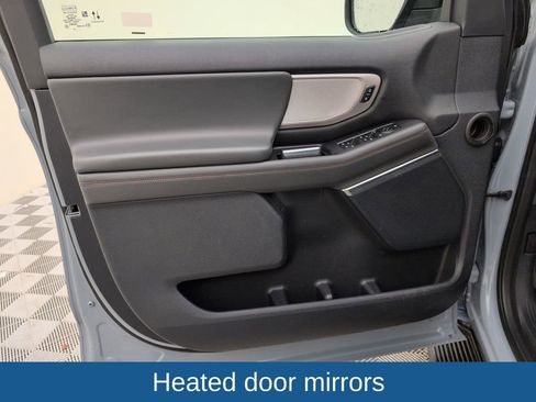 Used 2025 Ford Expedition Max Active image 40