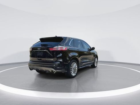 Used 2020 Ford Edge Titanium w/ Equipment Group 301A FWD image 8