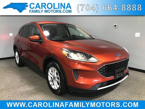 Used 2020 Ford Escape SE AWD/4WD image 1
